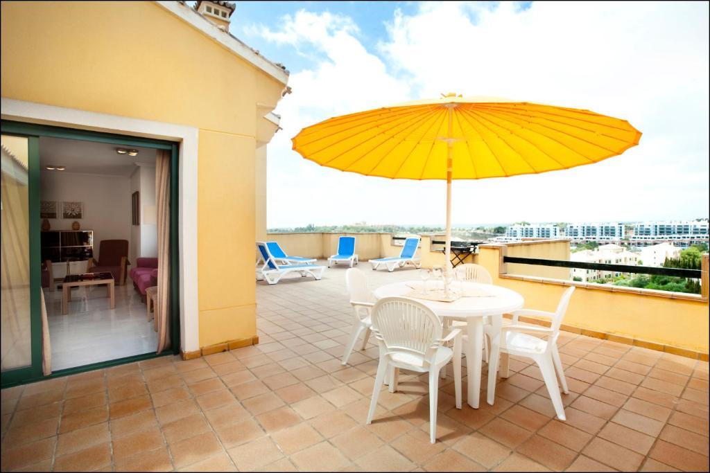 Apartamentos Lomas De Campoamor Værelse billede